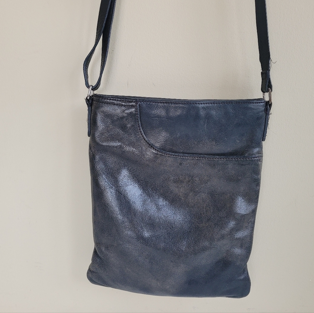 Margot Leather Crossbody Bag Small Black - Picture 3 of 6